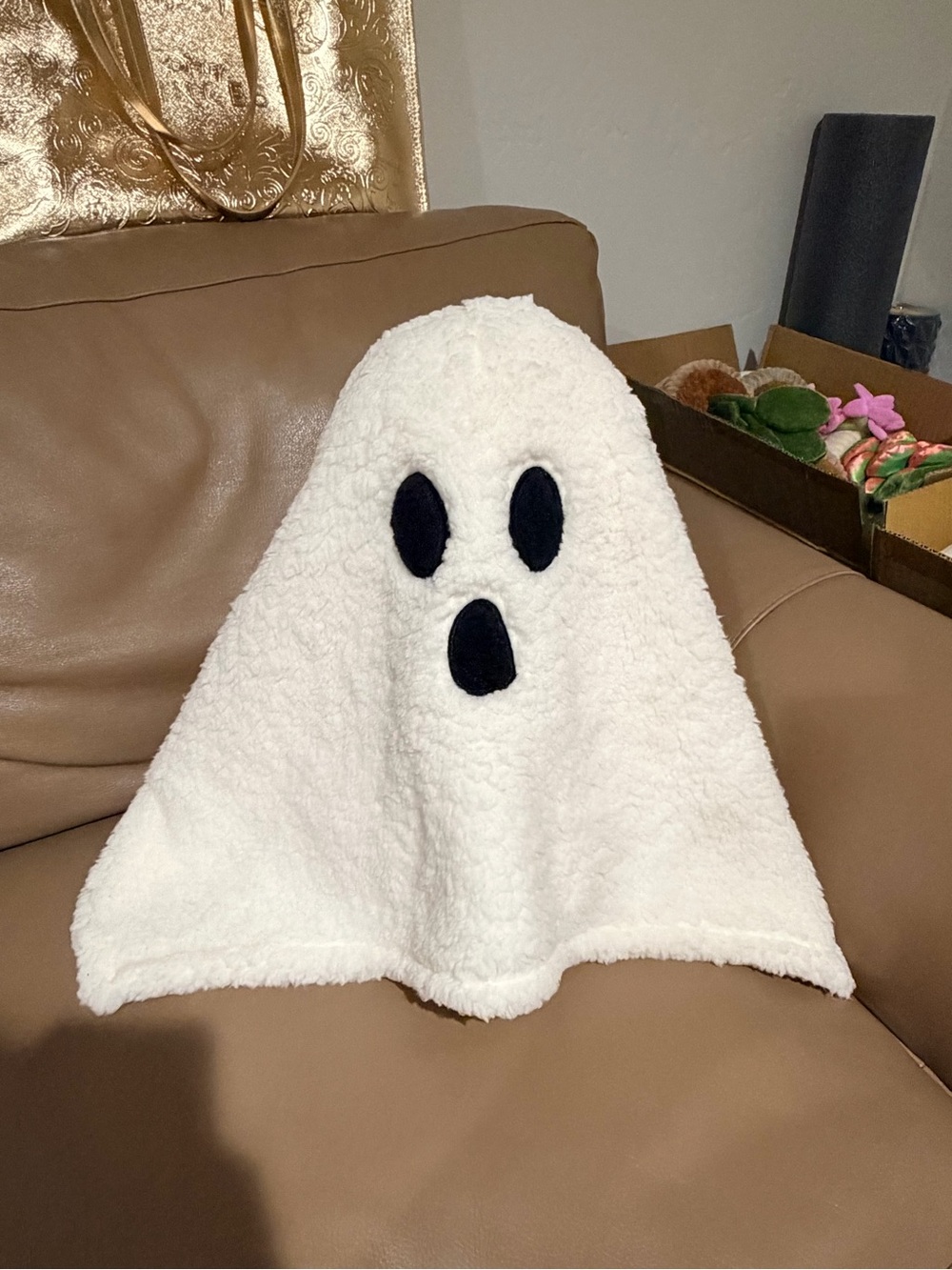 3-D Sherpa Ghost Halloween Throw Accent Decor Pillow